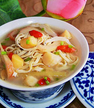 海鲜浓汤发丝千张